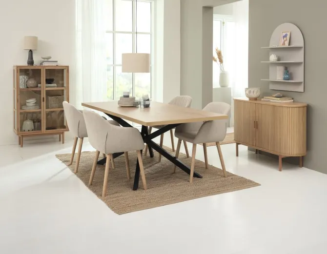 NORTOFT L200 bord eg + 4 ADSLEV stole beige stof