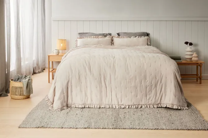 Sengetæppe DUNHAMMER 220x240 beige