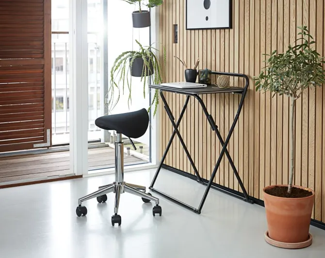 Skrivebordsstol SALTOFTE sort/krom